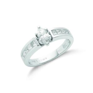 18ct white gold marquise diamond ring